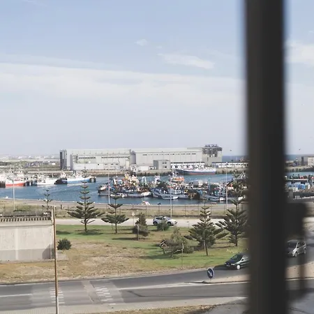 10 - Relax And Surf In 佩尼契