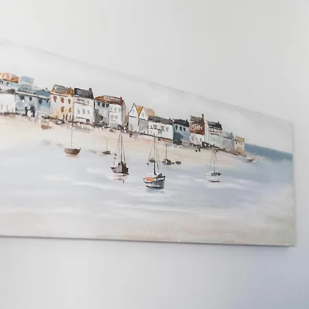 10 - Relax And Surf In Daire Peniche