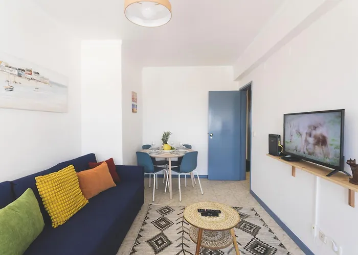 10 - Relax And Surf In *